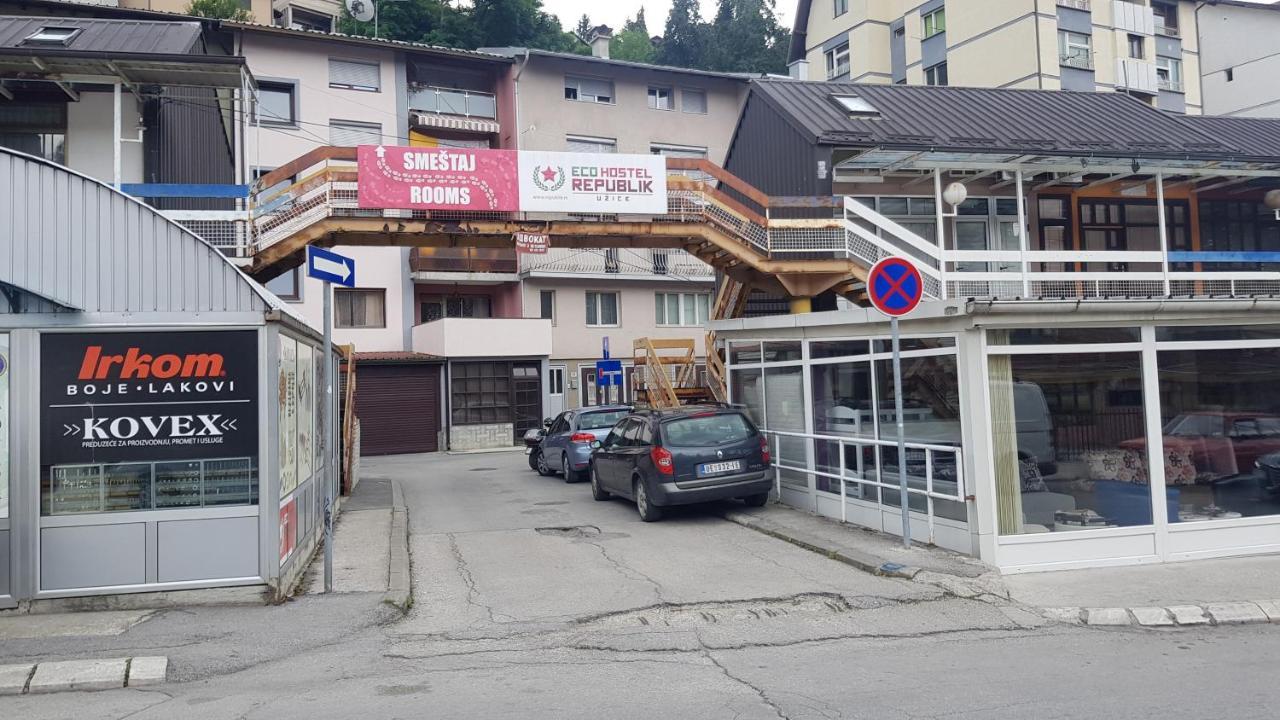 Apartman Galerija Lägenhet Užice Exteriör bild